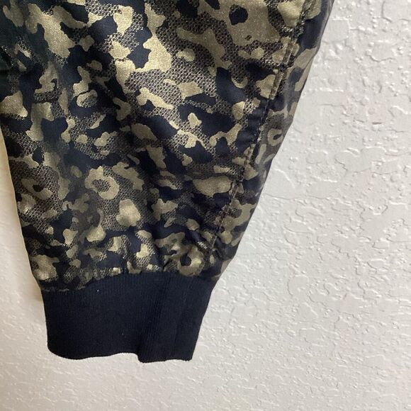 True Religion Cameron Camo Joggers size 6, Baddie Girl - Picture 5 of 14